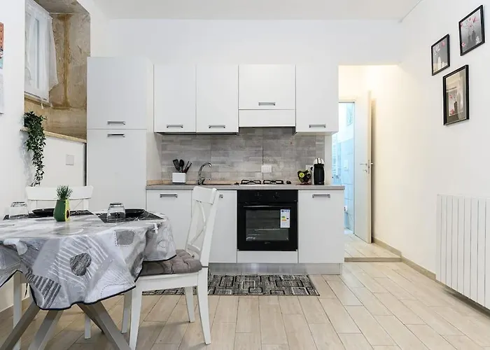 La Scaletta Furio Camillo Apartment
