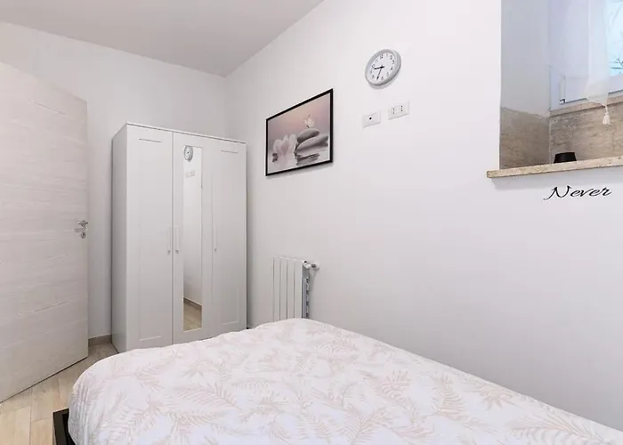 Apartment La Scaletta Furio Camillo Rom