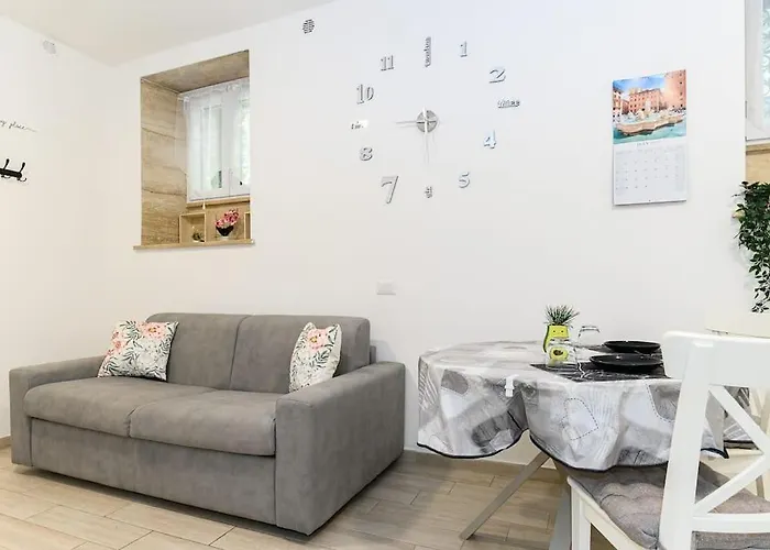 La Scaletta Furio Camillo Apartment *